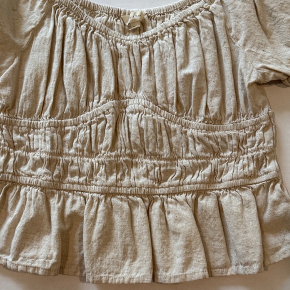 Women's Cream Oatmeal Cotton/Linen Blend Puff Sleeve Top - Picture 4 of 5